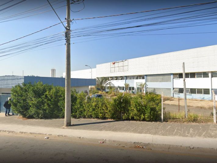 Armazém - Avenida Jerome Case, 3000 (Tecsis)
