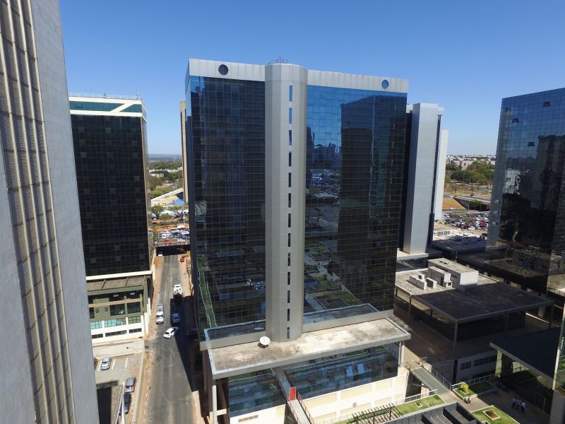 Carlton Tower - Brasília, DF - Image 1 of 3